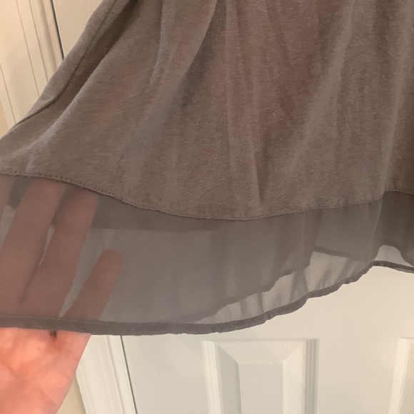 Gray cotton mini skirt with sheer trim. - Picture 2 of 4